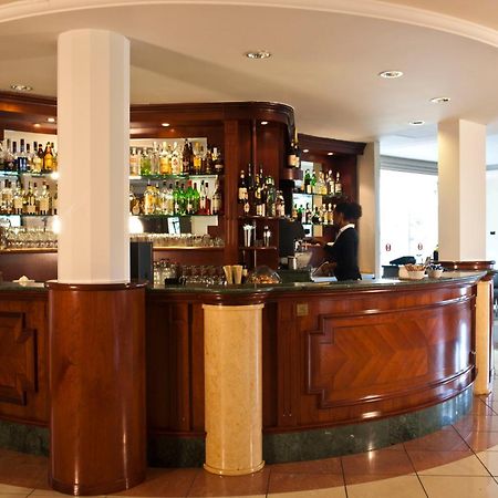 CDH Hotel Villa Ducale Parma Esterno foto