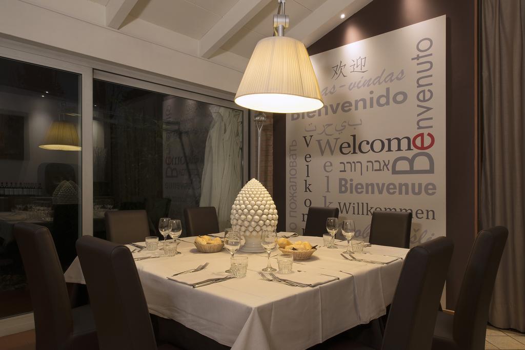 CDH Hotel Villa Ducale Parma Esterno foto